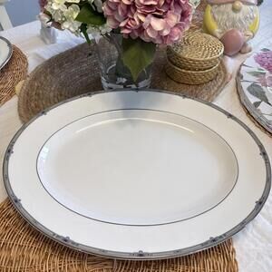WEDGWOOD BONE CHINA Amherst 17”Inch Oval Platter  ENGLAND Pristine Condition